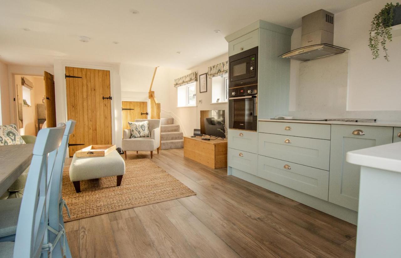 Finwood Green Farm Holiday Cottages-The Calf Shed And The Milk Parlour Henley-in-Arden Ngoại thất bức ảnh