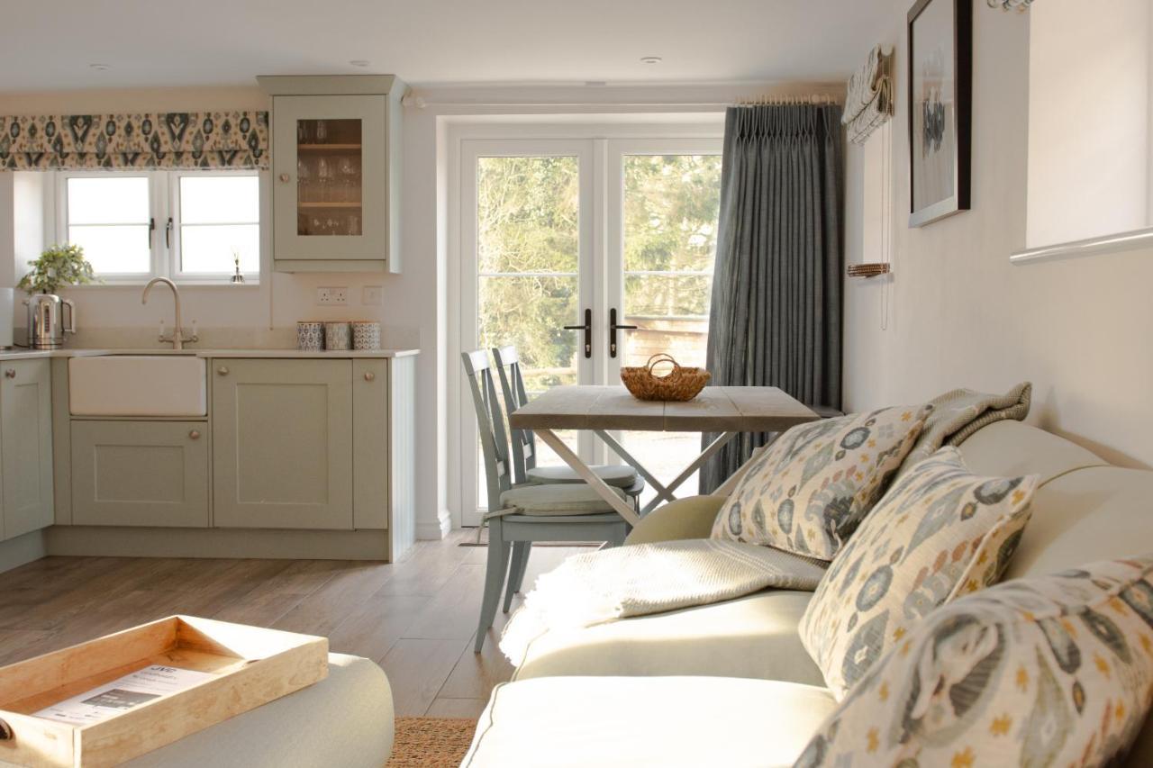 Finwood Green Farm Holiday Cottages-The Calf Shed And The Milk Parlour Henley-in-Arden Ngoại thất bức ảnh