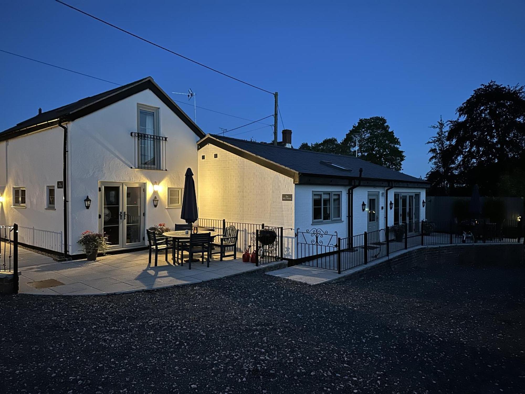 Finwood Green Farm Holiday Cottages-The Calf Shed And The Milk Parlour Henley-in-Arden Phòng bức ảnh